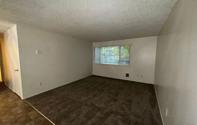 2 beds, 1 bath, 825 sqft, $1,250, Unit 477