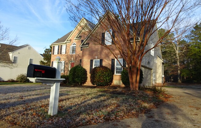 5 Bedroom Home in Williamsburg with Golf Course View