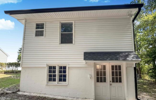 3 beds, 2 baths, $2,499