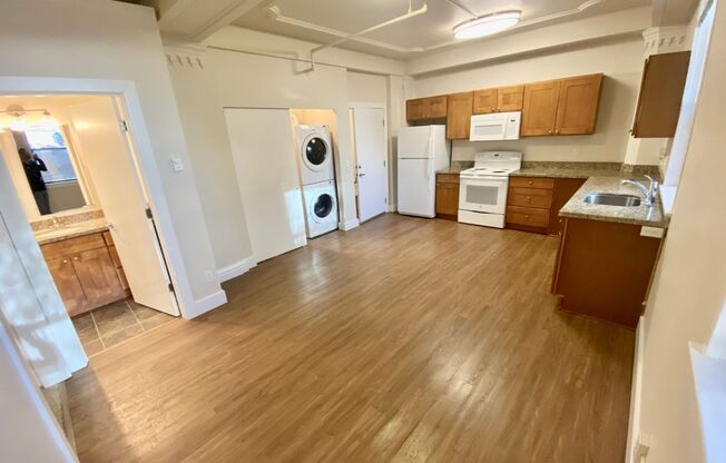 1 bed, 1 bath, 500 sqft, $1,695, Unit 116