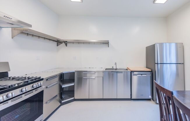 1 bed, 1 bath, $2,103.75, Unit Unit 6