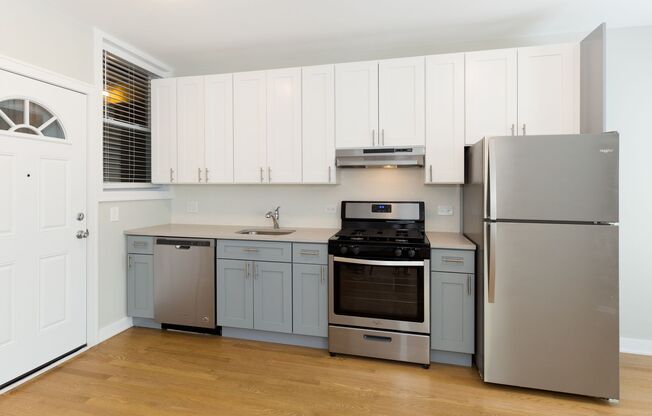 2 beds, 1 bath, 850 sqft, $2,200, Unit 2010-1A
