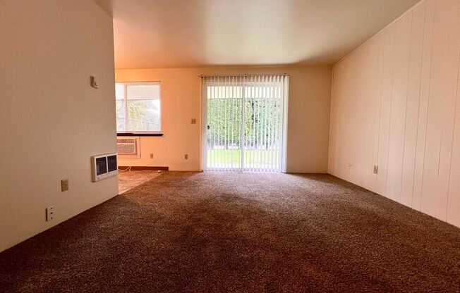 1 bed, 1 bath, 600 sqft, $925, Unit T