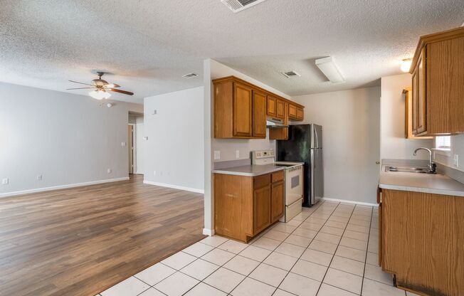 3 beds, 2 baths, $2,425