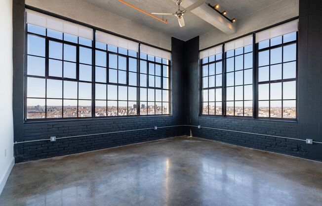 2 beds, 1 bath, 843 sqft, $2,100, Unit Unit 1006