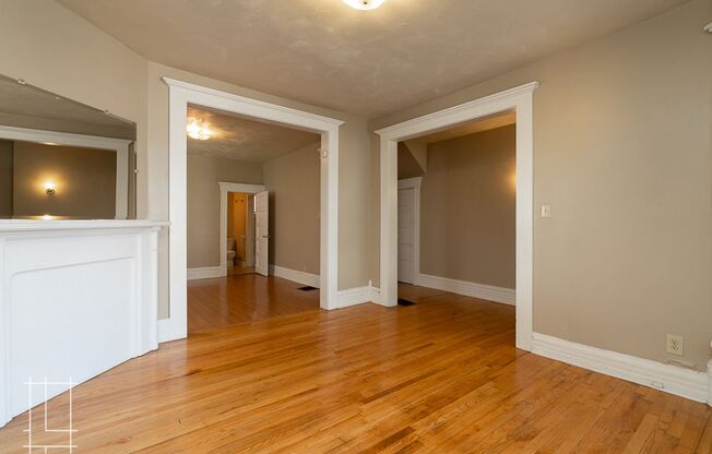 207 W. Hubbard Ave