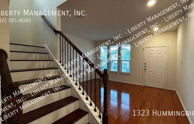 1323 HUMMINGBIRD