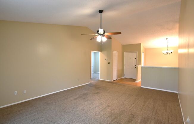 Water view 3/2 in Alafaya Woods. UPDATED kitchen and windows/doors..