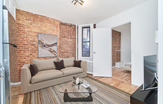 436 E 76 ST