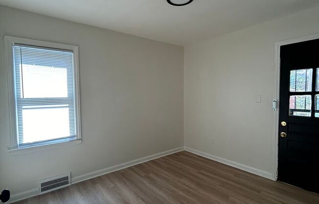 3 beds, 1 bath, $1,499