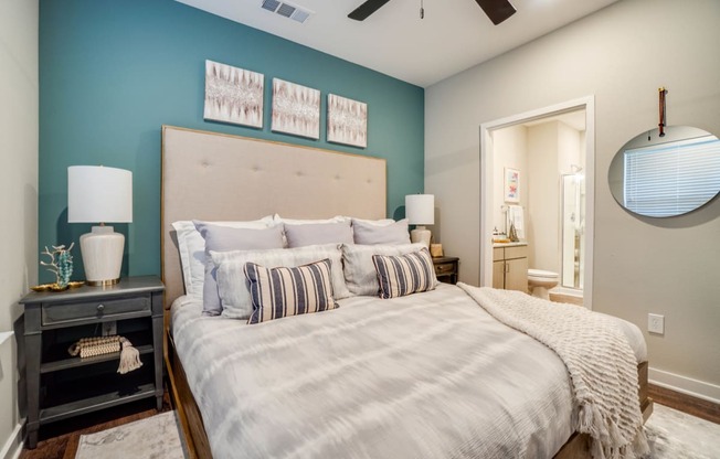 Beautiful Bright Bedroom at Watermark at Urban Blu, Panama City Beach, Florida