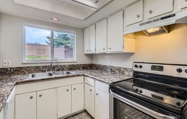 3BD/2BTH CONDO NEAR DTC!!!!