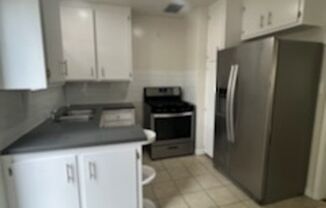 1 bed, 1 bath, $1,895