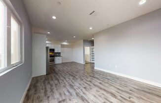 3 beds, 3.5 baths, $4,095, Unit 4