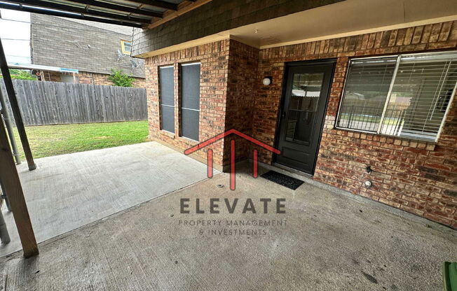 3 beds, 2.5 baths, 1,696 sqft, $2,095