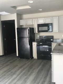 2 beds, 1 bath, 640 sqft, $1,475, Unit Townhome D