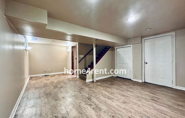 3 beds, 2 baths, $1,649