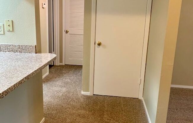 1 bed, 1 bath, 750 sqft, $1,595, Unit 610