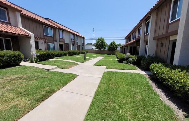 Cozy Townhome in Buena Park!