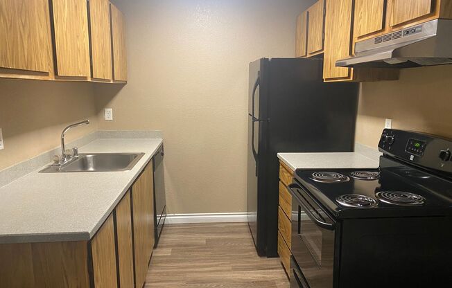 3 beds, 2 baths, 643 sqft, $2,550, Unit C406