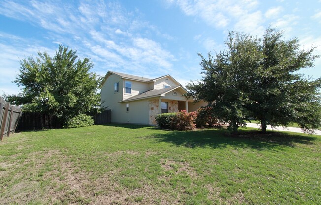 Updated 4 Bedroom, 2.5 Bath Home in Hutto