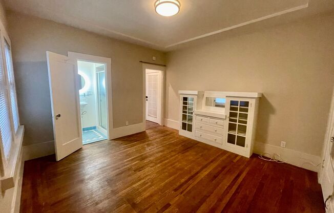 Studio, 1 bath, $1,600, Unit 2A