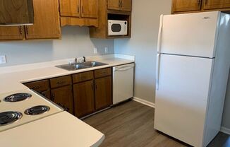 2 beds, 2.5 baths, $900