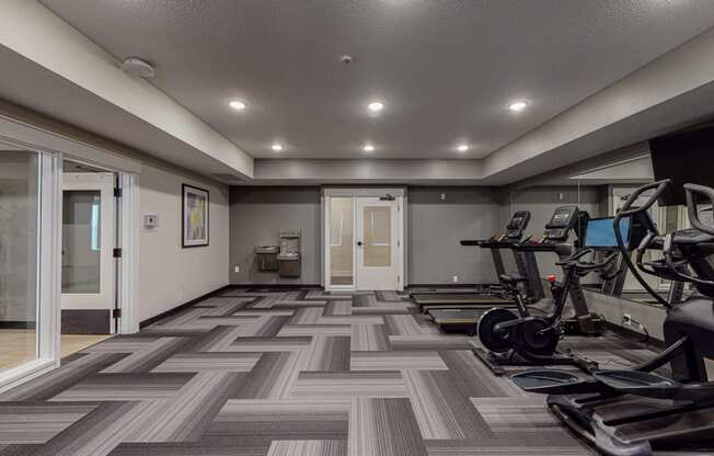 Fitness Center With Modern Equipment at Shady Oak Crossing, Minnetonka, MN