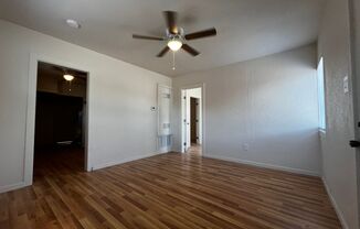 3 beds, 1 bath, $1,450, Unit 516 House