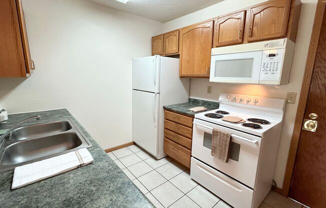 Studio, 1 bath, 410 sqft, $630, Unit 2521-206