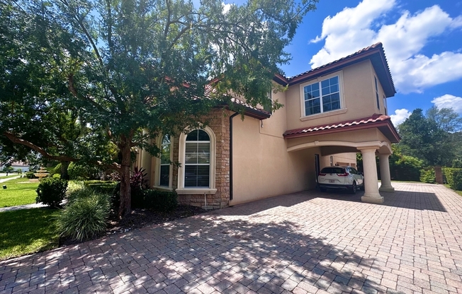 5027 KEENELAND CIR