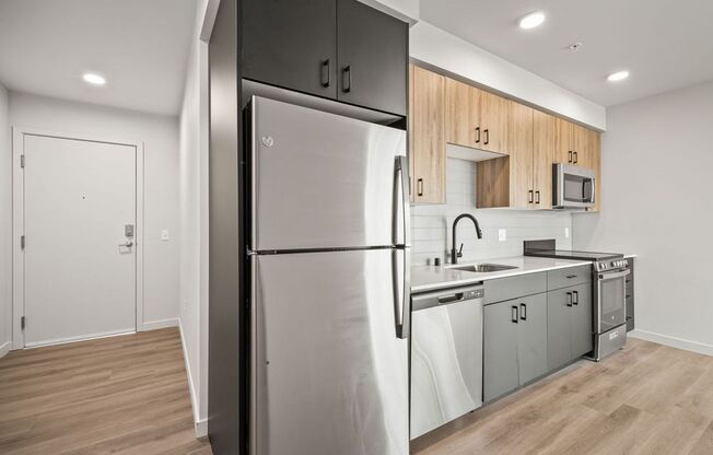 1 bed, 1 bath, 585 sqft, $1,715, Unit 515