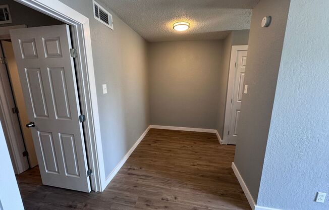 109 E Dean Ave #4- ARGLO
