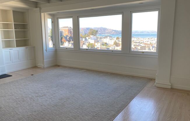 Epic REA - Fabulous Panoramic Bay Views-3 BR/2.5 BA/2 Level Condo