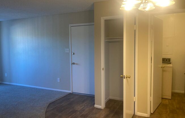 1 bed, 1 bath, 670 sqft, $1,175, Unit 208
