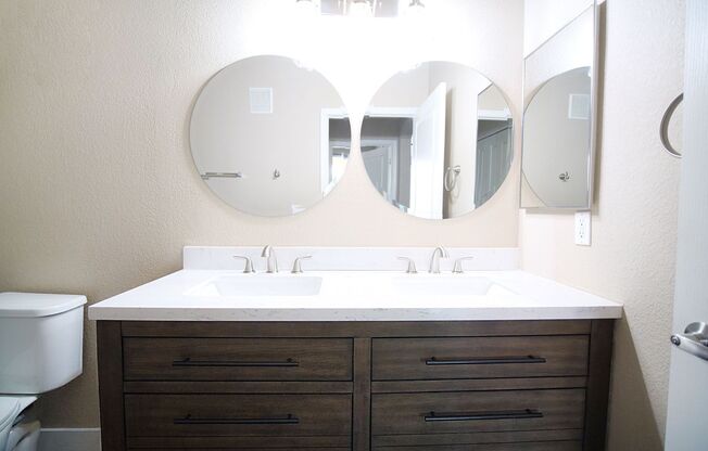 1 bed, 1 bath, $1,750, Unit # 2138