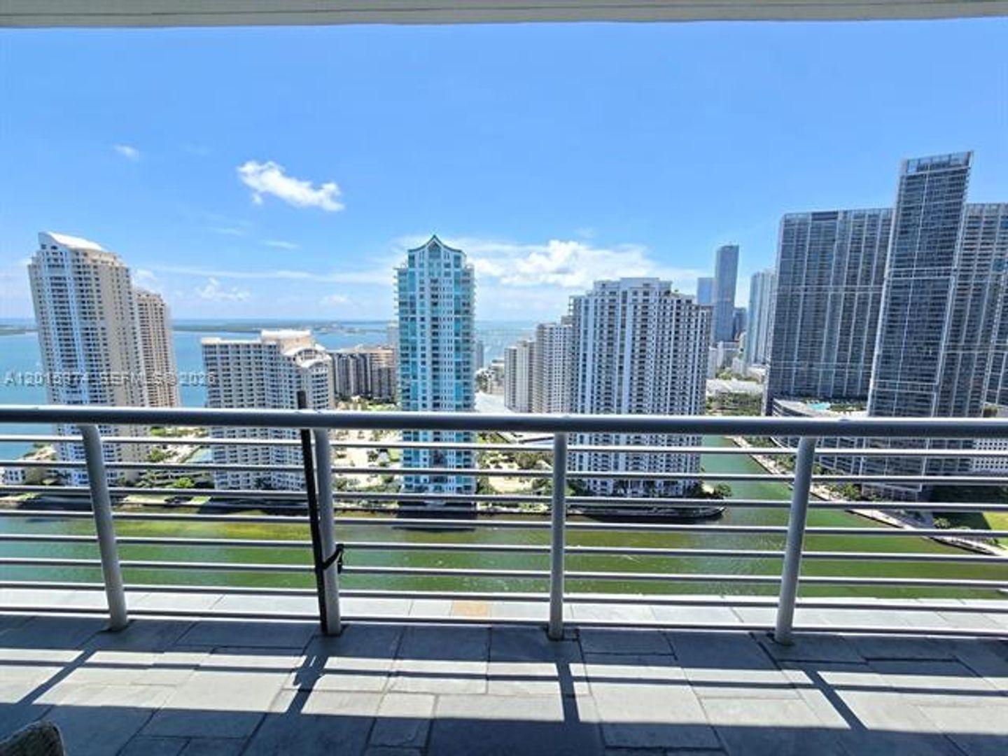 2 beds, 2 baths, 1,227 sqft, $4,400, Unit 325 S Biscayne Blvd # 3719