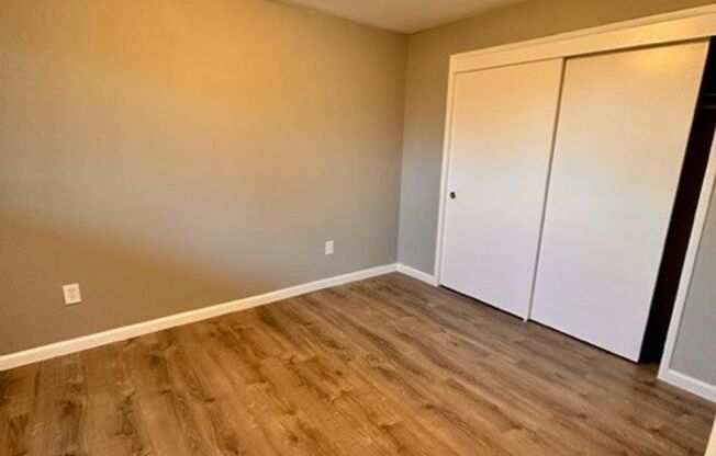 2 beds, 1 bath, 750 sqft, $1,900, Unit Unit #25