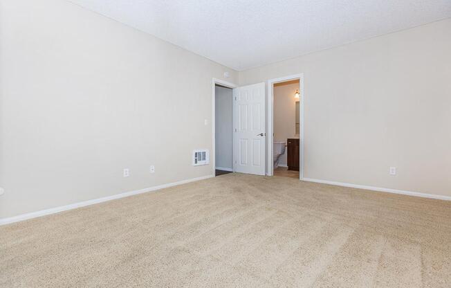 3 beds, 2 baths, 1,200 sqft, $3,195, Unit 149R