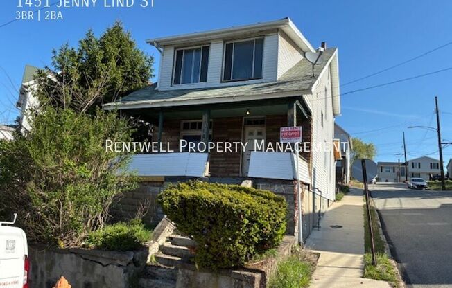 1451 JENNY LIND ST