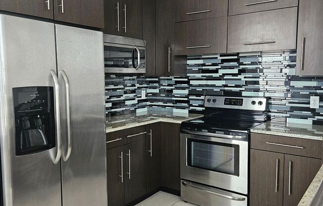 1 and 2 bedroom High Rise Apartments Downtown Evansville