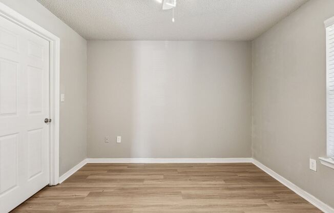 1 bed, 1 bath, 698 sqft, $1,285