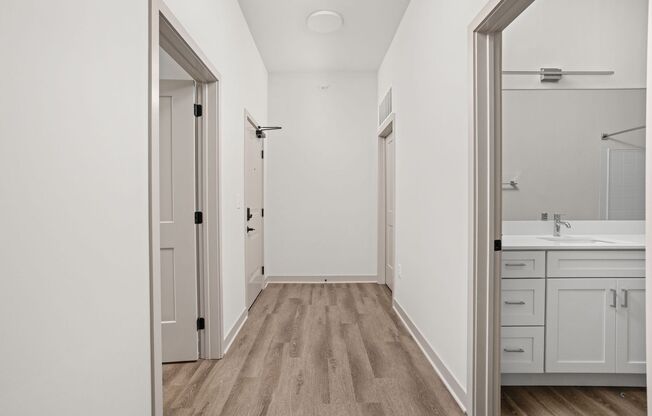 2 beds, 2 baths, 1,649 sqft, $2,985, Unit 833 W Main St #206