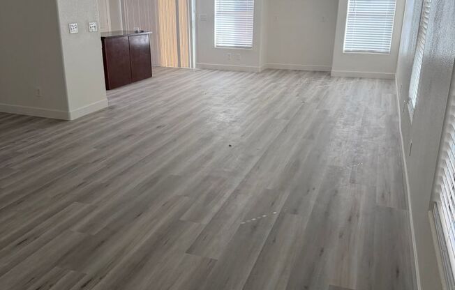 5-bedroom,2.5-bathroom house located in the desirable North Las Vegas. 89081