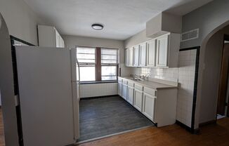 1 bed, 1 bath, 800 sqft, $825, Unit 3908 2F