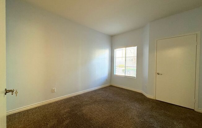 2 beds, 2 baths, $1,425, Unit # 1055