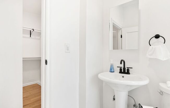 Studio, 1 bath, 510 sqft, $1,900, Unit 201