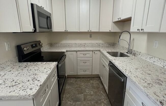 1 bed, 1 bath, 590 sqft, $2,250, Unit 777-253