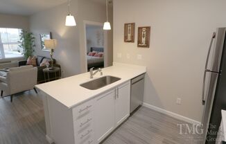 1 bed, 1 bath, 676 sqft, $1,590, Unit E337