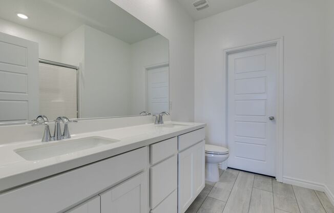 3 beds, 3 baths, $2,750, Unit UNIT 1140